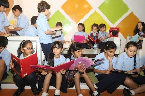 Charjah-Festival-Enfant-libros Lecture pour enfants à Charjah