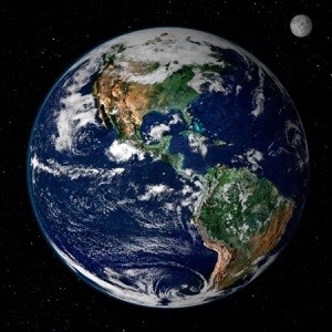 tierra-luna-planeta-azul Escasez de agua en el Planeta azul