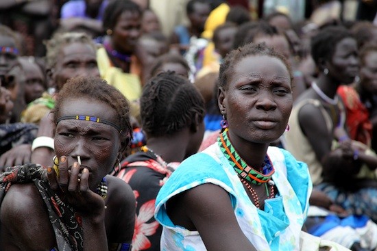 Mujeres-murle-sudan-sur Los siete pecados capitales contra la mujer africana