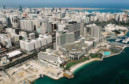 JB-Beach-Rotana-Hotel-Abu-Dhabi مفكرة de bitácora – Abu Dhabi EAU
