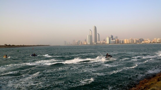jb-abu-dhabi-marina مفكرة de bitácora – Abu Dhabi EAU