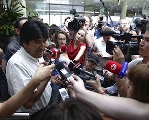 Evo-morales-Viena Bolivia: aceptadas disculpas de España pero se investigará