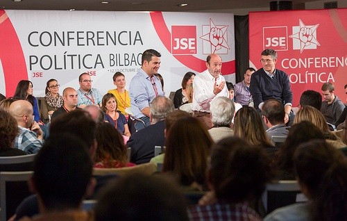 PSOE-Rubalcaba-juventudes PSOE revisará los acuerdos de España con el Vaticano