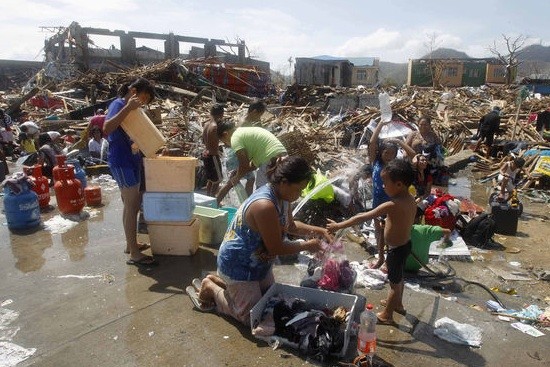 Tifon-Haiyan-Filipinas EQUO: el Planeta no puede esperar más