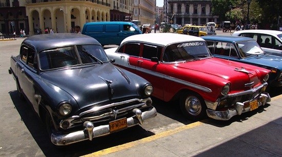 coches-viejos-cuba Cambios a ritmo y estilo cubanos