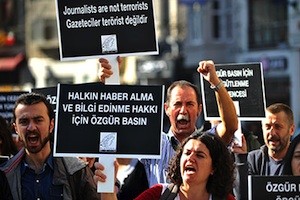 periodistas-Turquia_Turquía_CPJ-AFP-OzanKose Periodismo en Turquía: hay que acabar con la impunidad