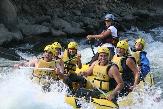 Aragon-rafting34-esera Aragón garantiza caudal para el ráfting en el Ésera