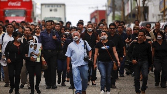 gregorio-jimenez-protestas-asesinato Periodistas asesinados en México por la relación “perversa” de editores y el poder