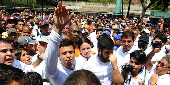 leopoldo-lopez-caracas_manaurequintero Derechos humanos abatidos en protestas venezolanas