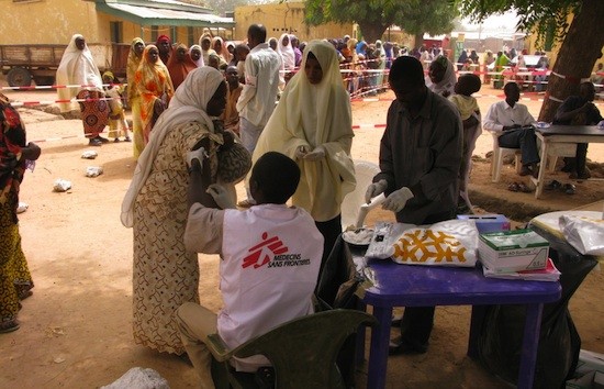 MSF-ambulatorio-Tchad MSF: violencia extrema e indiscriminada contra la población civil