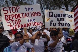 activistas-deportaciones-EEUU-Telesur Activistas piden a Obama detener las deportaciones