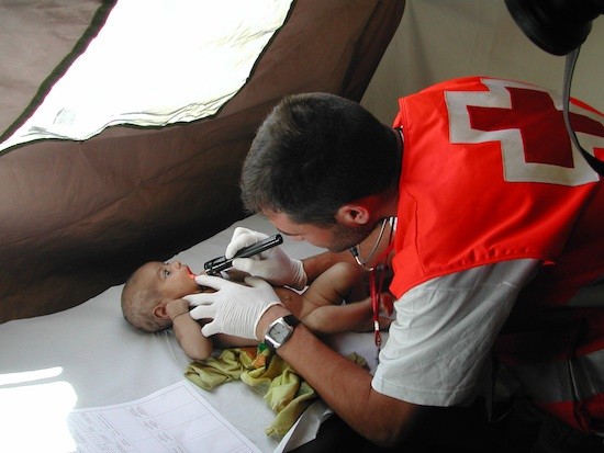 Cruz-Roja-Emergencias-Filipinas-salud Operaciones de emergencia de Cruz Roja: 45 % en América
