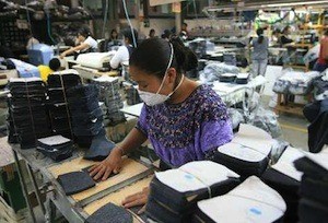 Guatemala-taller-PrensaLibre Guatemala: bajando el salario mínimo