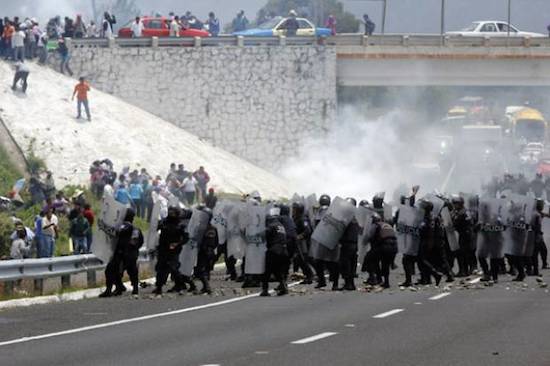 Mexico-Puebla-policia-reprime Libertad de expresión: asignatura pendiente en México