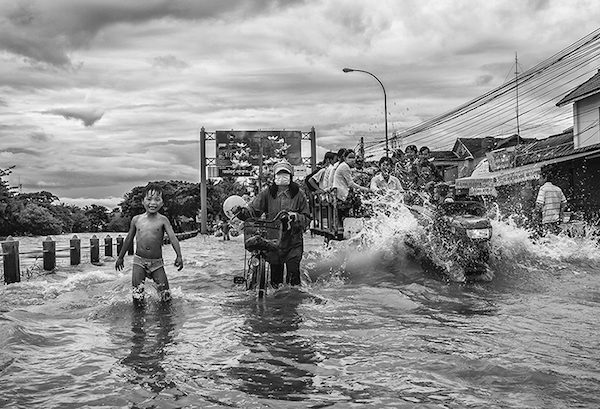 5escaping-the-waters-600x409 Javier Sánchez-Monge galardonado en los IPA 2016 de fotografía
