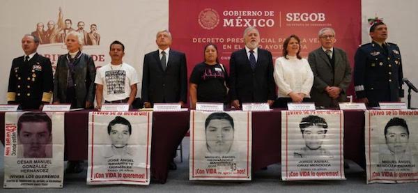 Ayotzinapa AMLO investiga