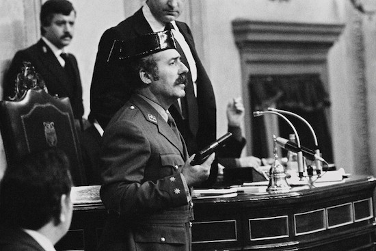 C Manuel López A miña foto de Tejero. Congreso dos Deputados 23 de febreiro de 1981 550 Manuel López, referente del fotoperiodismo español