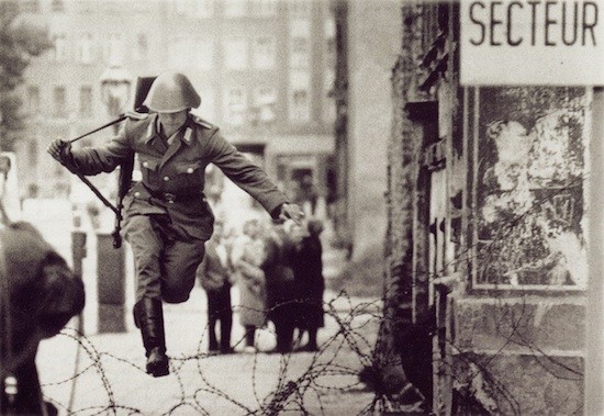 Conrad-Schumann-Berlin-Muro Berlín, 1989: adiós al Muro de la Vergüenza, bienvenida la libertad