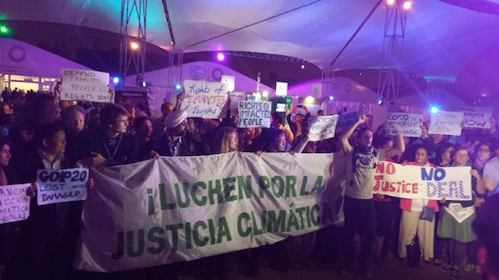 Cop20-Lima-protestas Cop20 alcanza acuerdos climáticos mínimos y deja casi todo a París