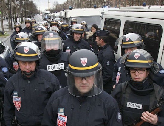 Francia-policia-nacional Charlie Hebdo: los tres terroristas en fuga abatidos por la policía