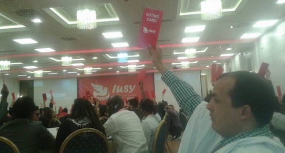 IUSY-2016-Mustafa-Amay-vota Los jóvenes socialistas de Marruecos apoyan al Polisario