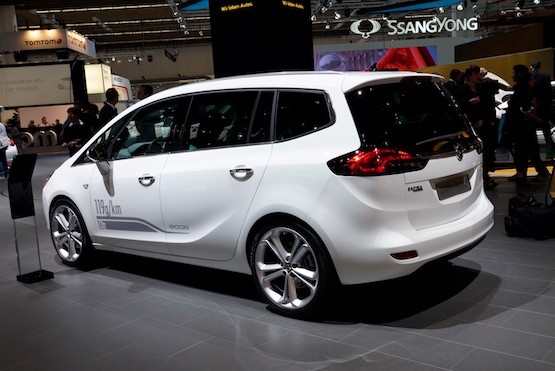 Opel-Zafira-16-diesel Greenpeace: Opel también supera las emisiones de NOx