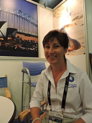 Julie O”Brien especialista en destinos de Queensland en Seatrade 2016