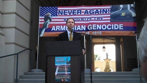 adam-schiff-armenia-solidaridad-600x338 Legisladores de EE. UU. piden que Trump reconozca el genocidio armenio