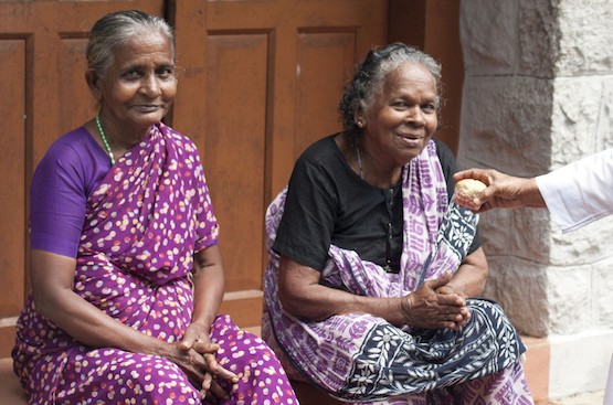 adultos-indios-dependencia-KS-Hari-Krishnan-IPS El siglo de las personas centenarias
