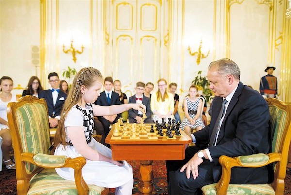 andrej-kiska-ajedrez-bratislava-lucia-kapicakova Política y ajedrez (II)