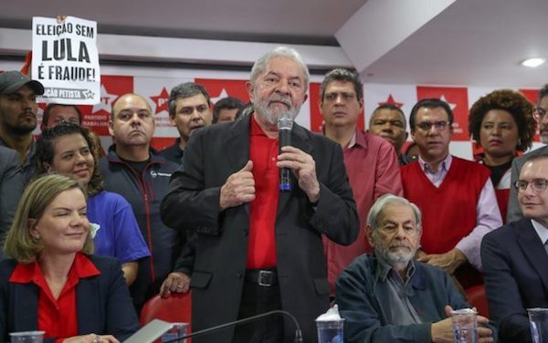 brasil-lula-responde-condena Lula da Silva: condena por corrupción deja huérfana a la izquierda