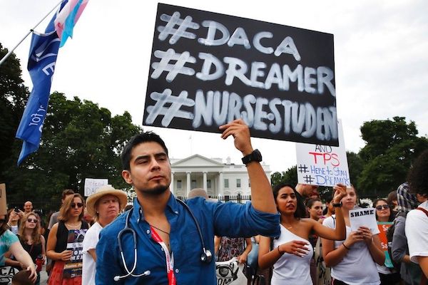 dreamers-protestas Legisladores latinos contra eliminación de DACA por Donald Trump
