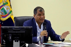 ecuador-correa-20160423 Fuerzas Armadas de Ecuador:120 días para capacitarse constitucionalmente