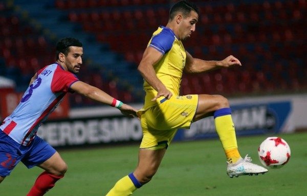 ehsan-hajsafi-partido-maccabi-bandera-iran-600x383 Amenaza a futbolistas iraníes por jugar ante un equipo israelí