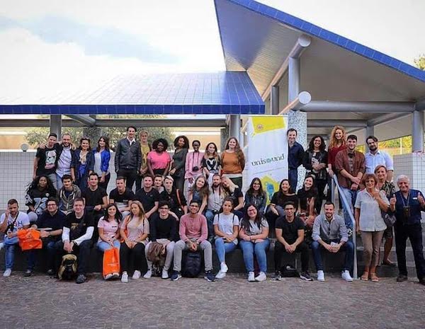 europa-on-air-estudiantes Europa On Air: jóvenes europeos con la integración, inclusión e innovación