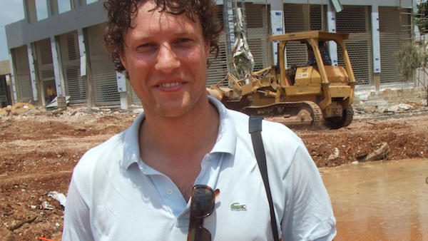 fotoperiodista-holandes-jeroen-oerlemans-600x338 Periodistas asesinados en Libia: Jeroen Oerlemans