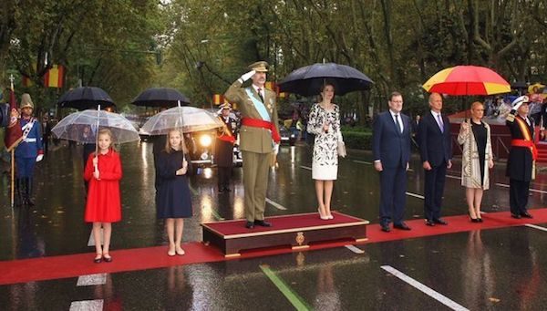 hispanidad-2016-desfile-reyes-infantas-600x341 Hablamos de España