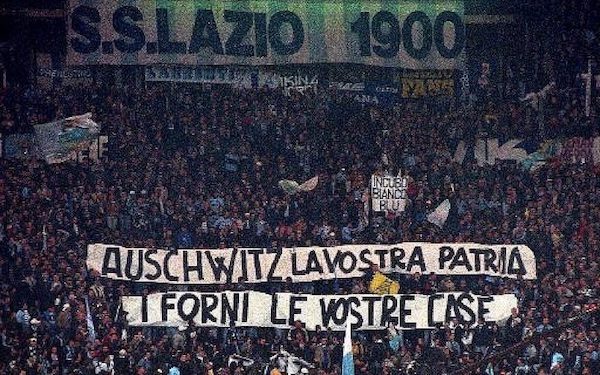 lazio-pancarta-antijudia-1998-600x375 Ataques antisemitas en estadios de fútbol europeos