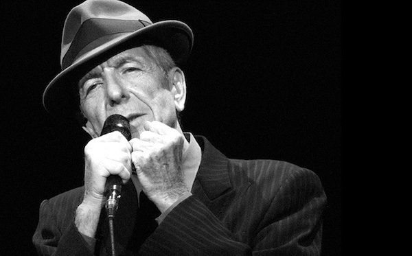 leonard-cohen-600x373 Leonard Cohen, poeta del spleen y la soledad