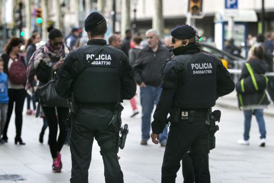 mossos-de-esquadra Pistolas eléctricas para los mossos: Amnistía pide salvaguardas