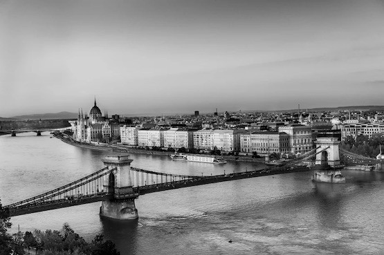 pgonzalezsanagustin-danubio-puente Un viaje por el Danubio