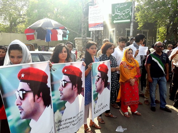 protesta-karachi-linchamiento-mashal-khan_aali-ips Mashal Khan linchado por blasfemia: indignación en Pakistán