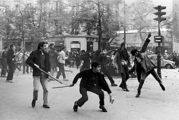 protestas-paris-1968-bruno-barbey-magnum-600x403 La Agencia Magnum revela sus secretos