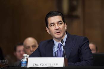 scott-gottlieb-fda-eeuu Cáncer infantil: EE. UU. aprueba una primera terapia genética