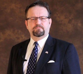 sebastian-gorka Sebastian Gorka, un antisemita y racista húngaro, asesor de Donald Trump