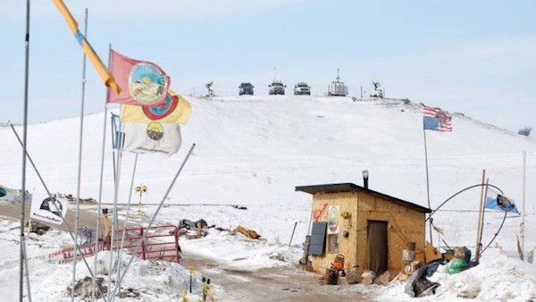 standing-rock-sacred-stone_democracy-now Veteranos de guerra en defensa de los sioux de Standing Rock