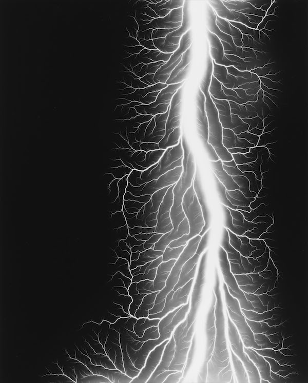 sugimoto-campos-de-relampagos Hiroshi Sugimoto: fotografías de sus mejores series