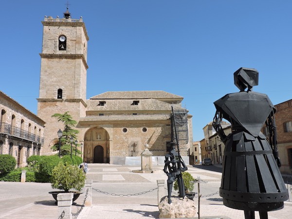 toboso-iglesia-dulcinea-abianco Homenaje a Cervantes: visita a El Toboso