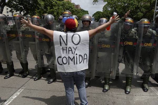 venezuela-protestas-comida-ai Venezuela: obstinación política acelera una crisis humanitaria