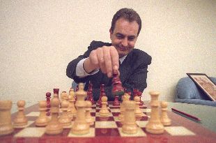 zapatero-ajedrez Ajedrez: en la nueva ejecutiva del PSOE valoran este juego